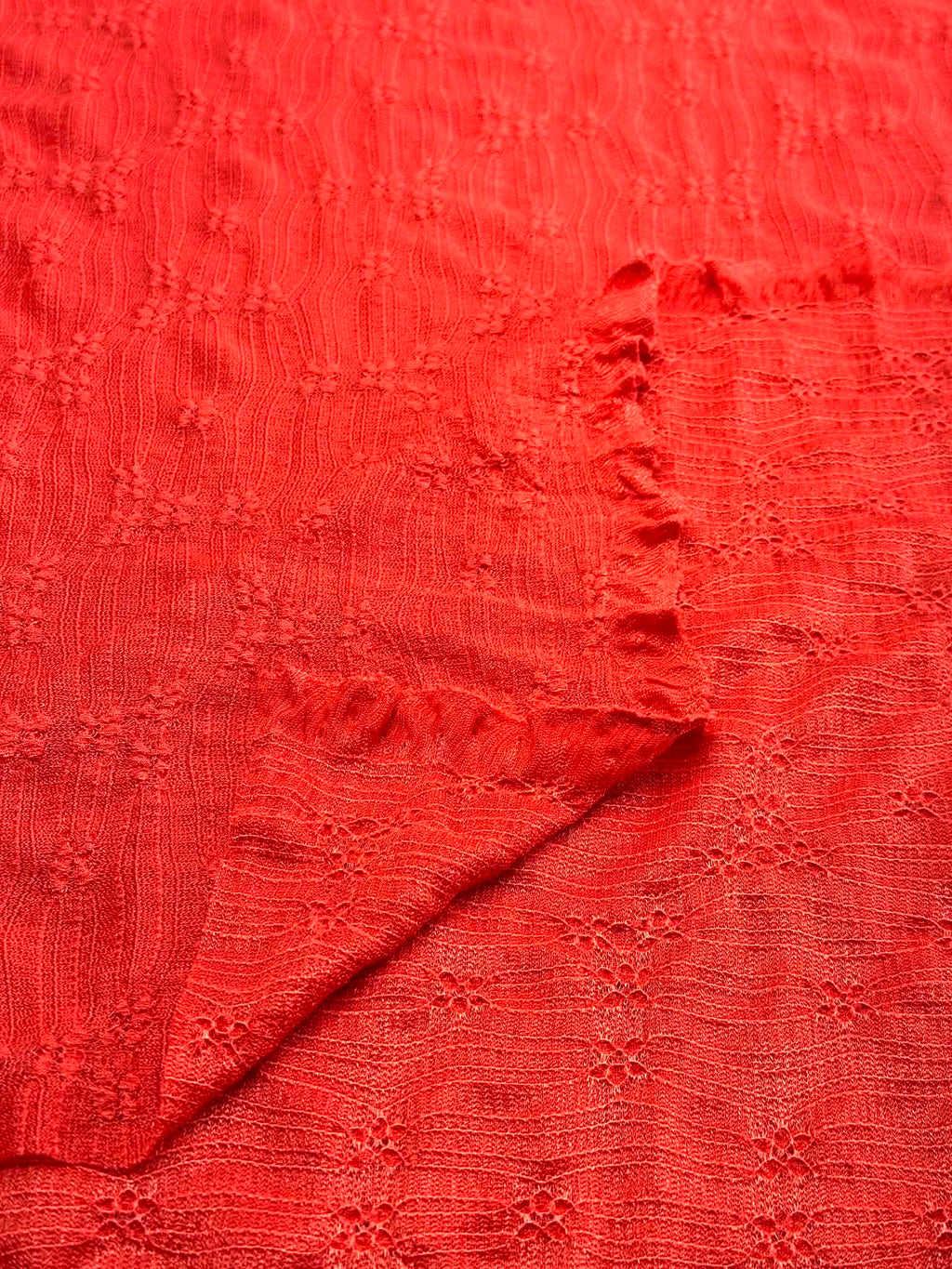 (LACE) 3D RED FLOWER PATTERN