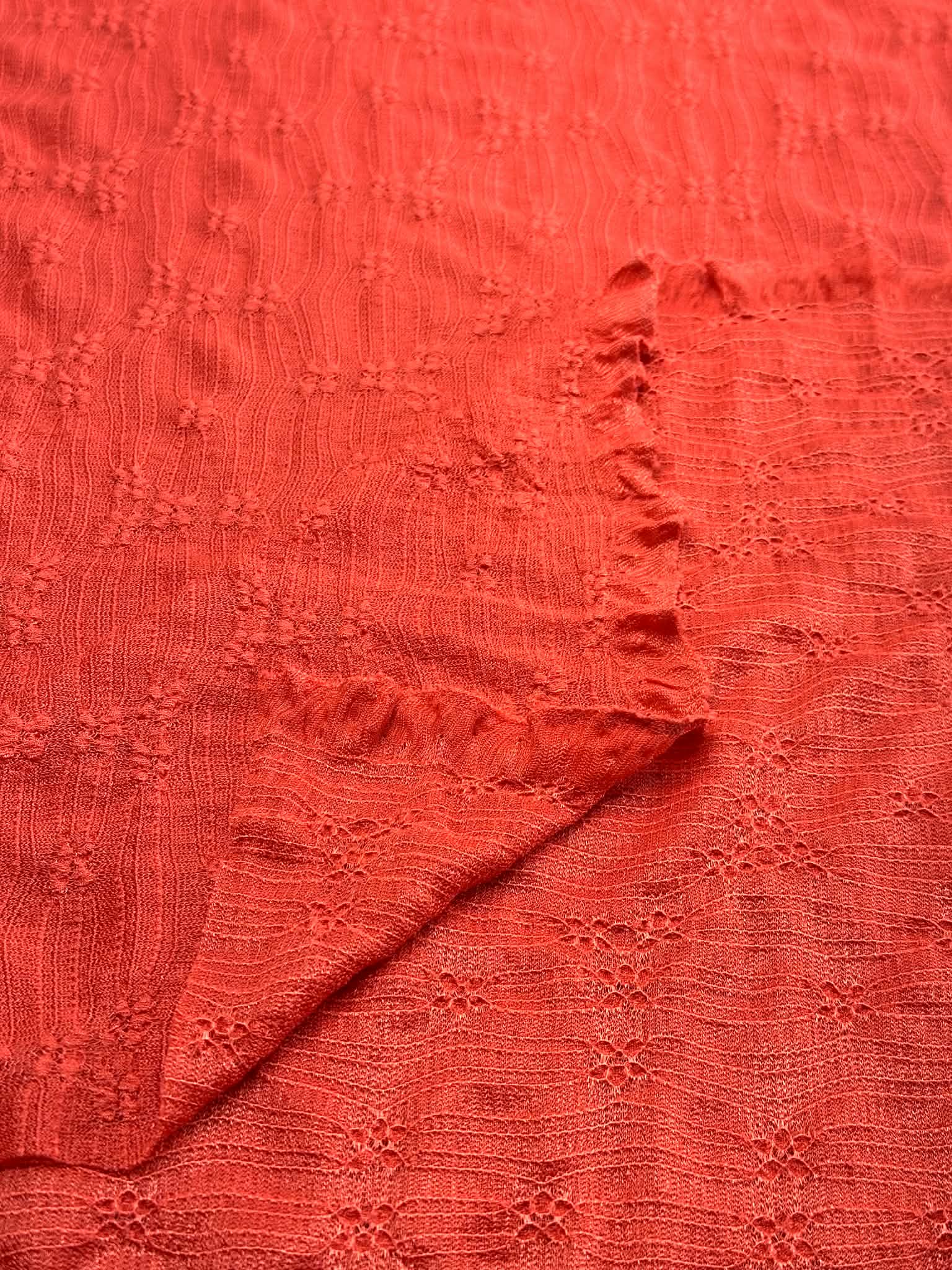 (LACE) 3D RED FLOWER PATTERN