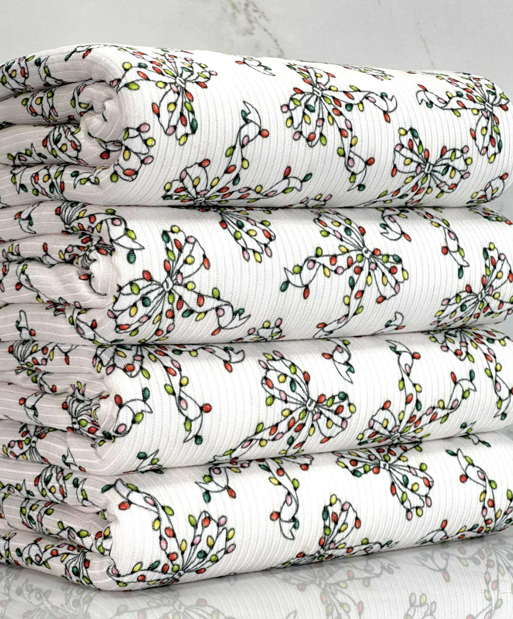 (4X2 RIB) CHRISTMAS LIGHT BOWS ON OFF WHITE