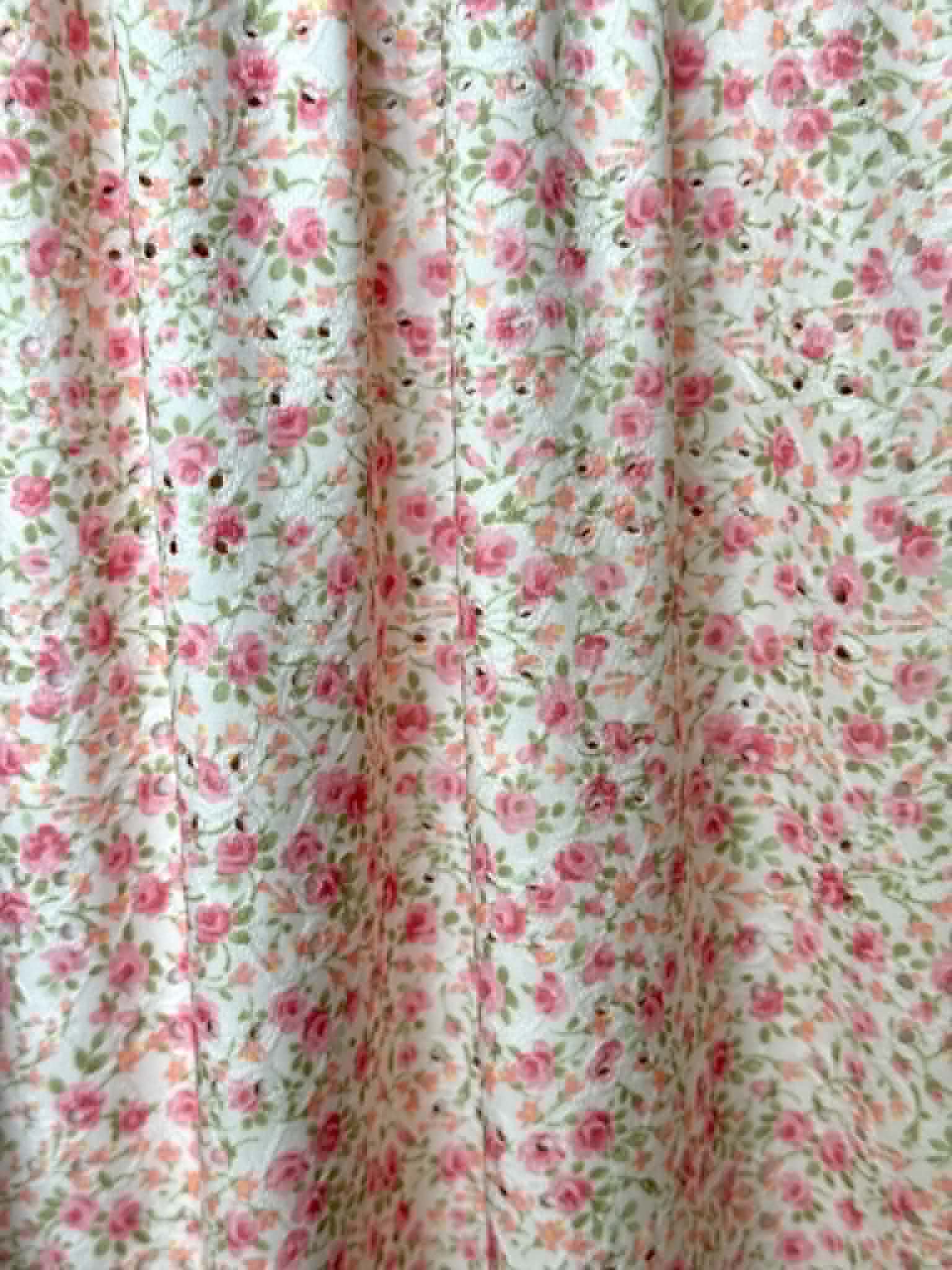 (EYELET) LIGHT CORAL FLORAL ON OFF WHITE