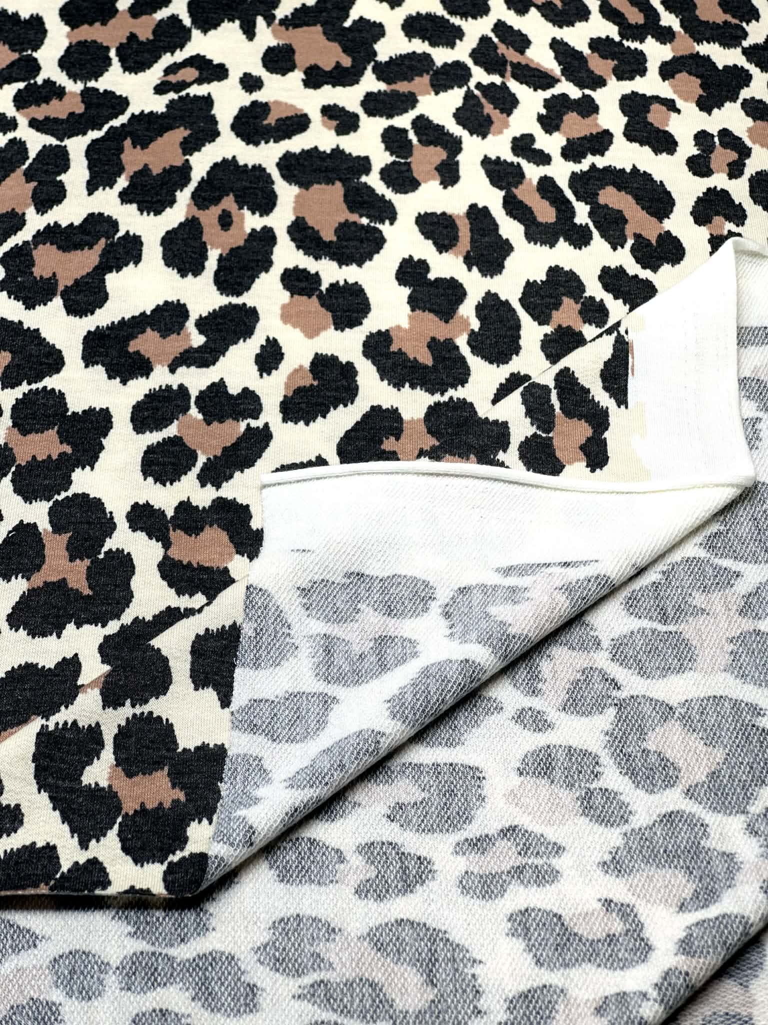 (FRENCH TERRY) BROWN AND BLACK CHEETAH ON CREAM