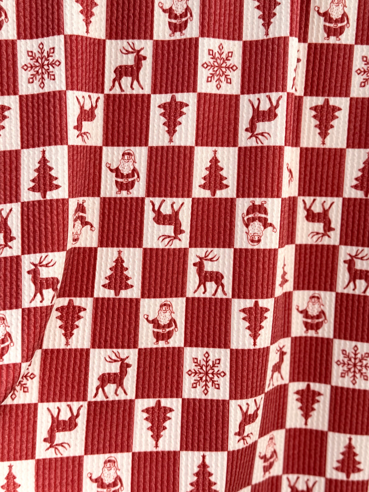 (URBAN RIB) MEDIUM RED AND IVORY CHRISTMAS CHECKERED