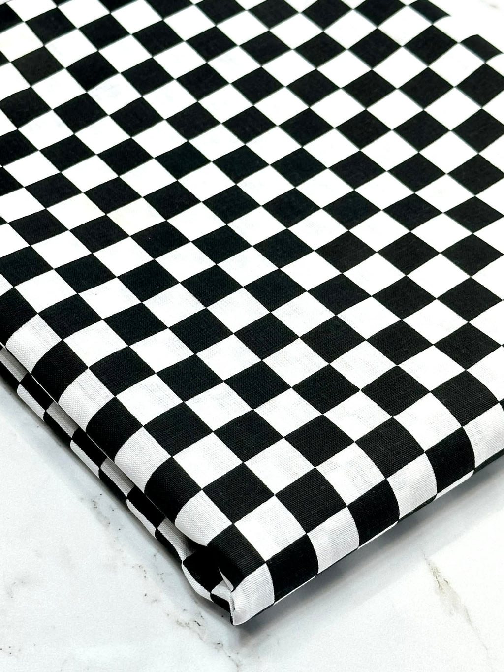 (COTTON) TINY OFF WHITE AND BLACK CHECKERED