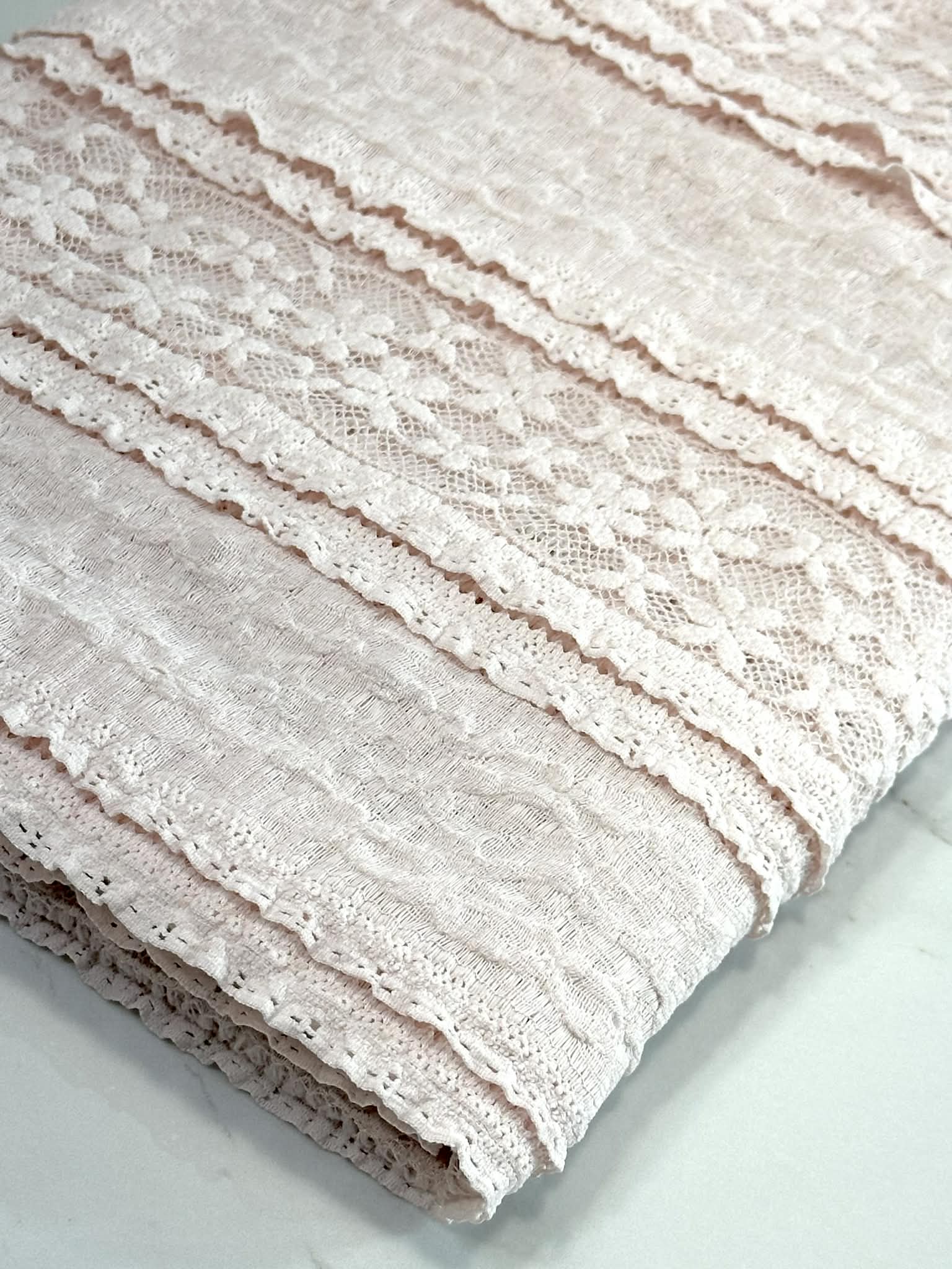 (RUFFLE LACE) FLORAL ON DUSTY PINK(1)