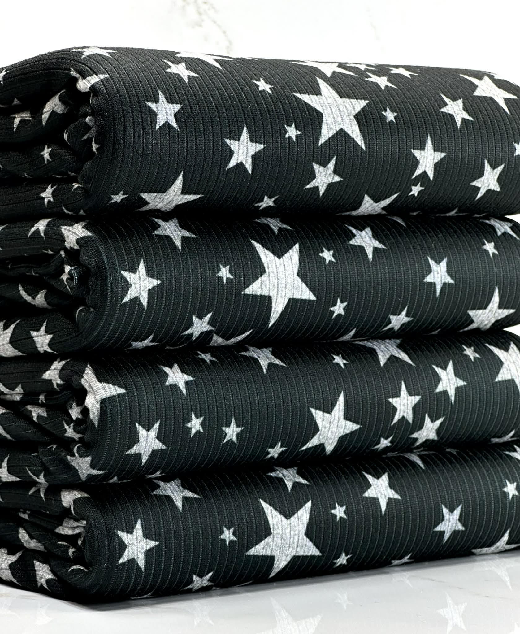 (4X2 YUMMY RIB) SILVER SHIMMER STARS ON BLACK