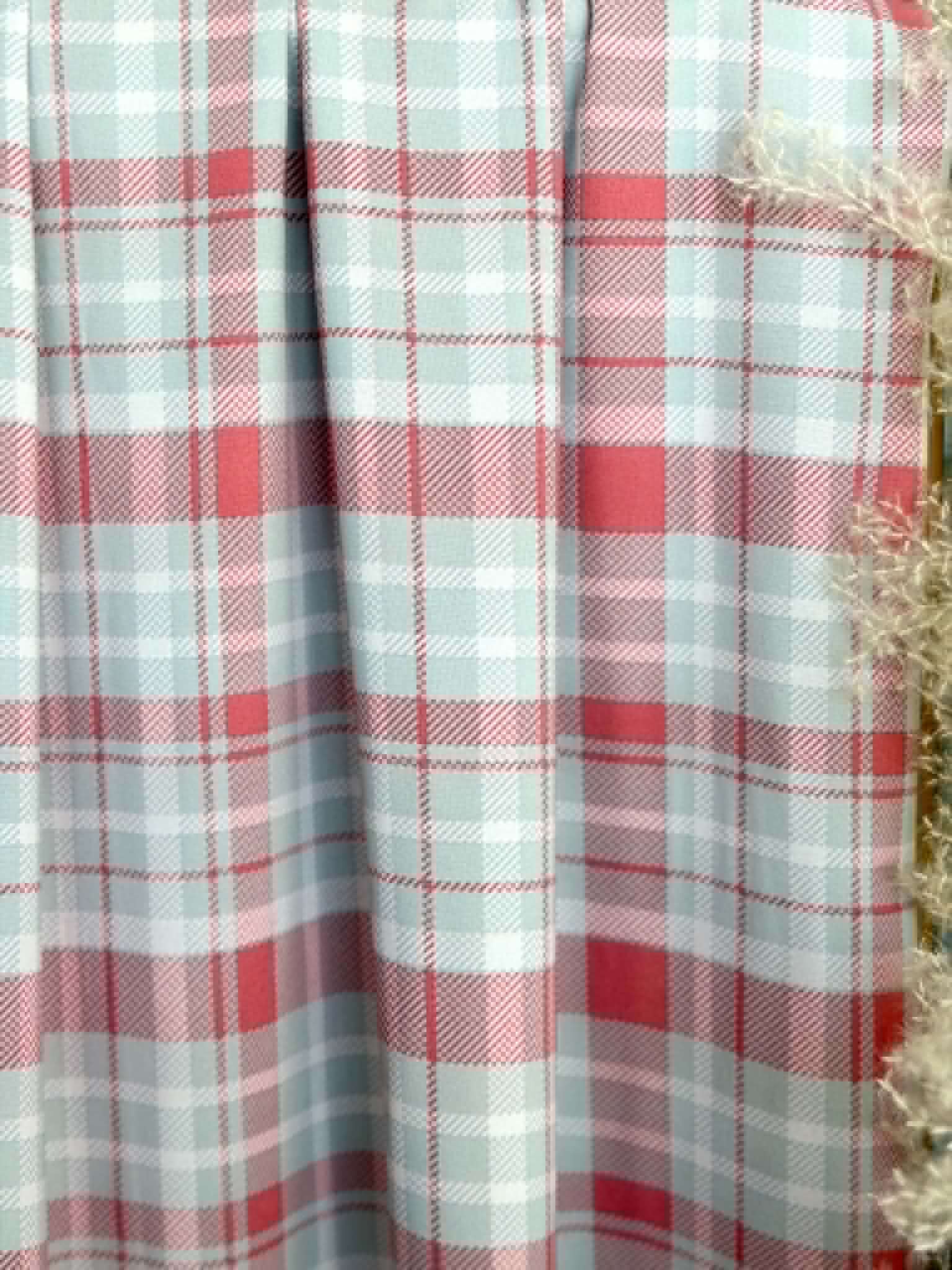 (WOVEN) LIGHT GRAY AND CORAL PLAID