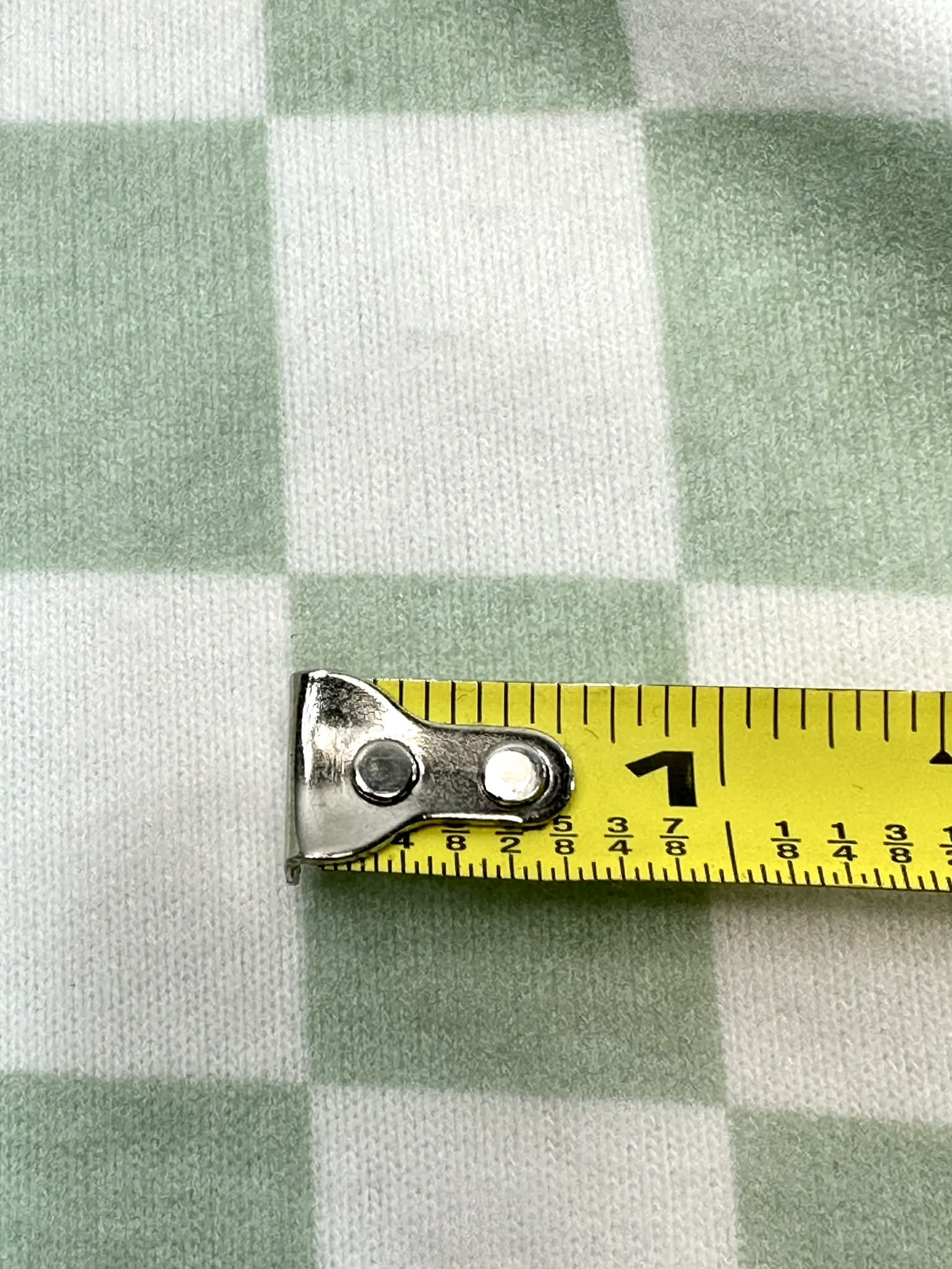 (BRUSHED OAKLEY) LIGHT GREEN AND OFF WHITE CHECKERD PATTERN
