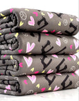 (DBP) SEWING MACHINES AND HEARTS ON DARK GRAY