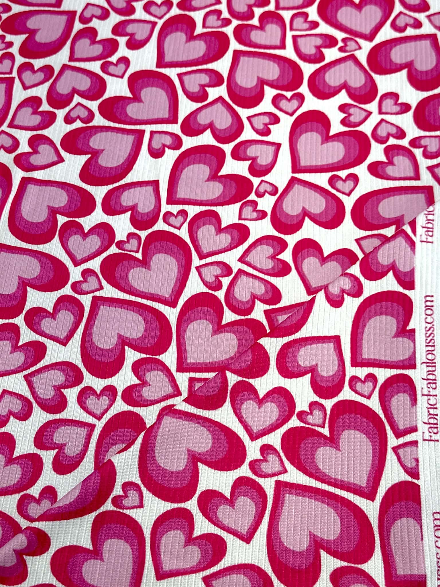 (4X2 YUMMY RIB) PINK HEARTS ON OFF WHITE