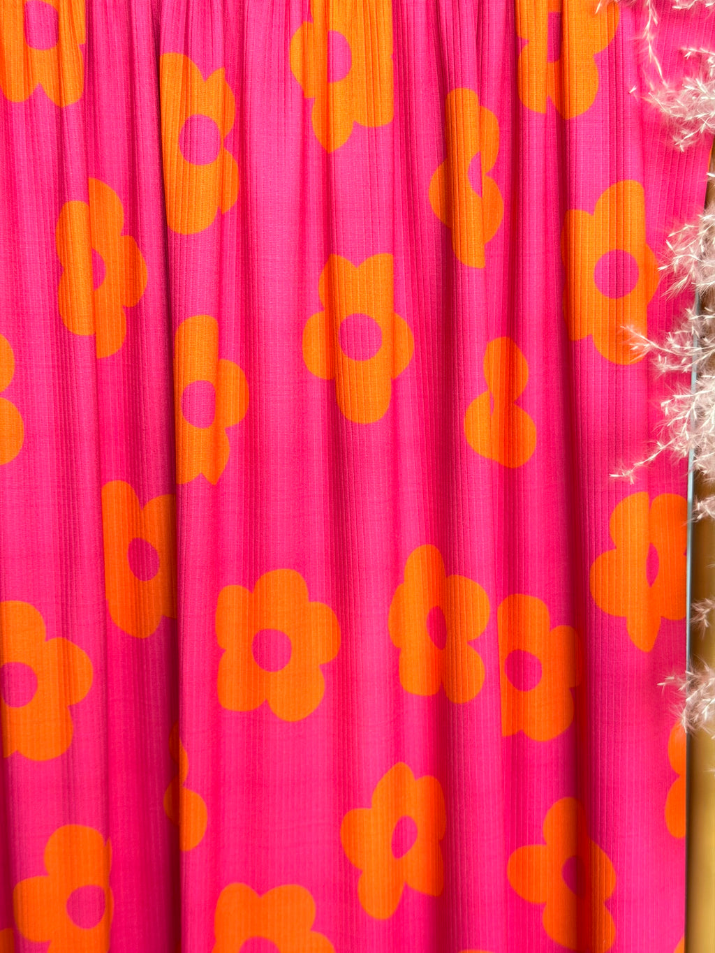 (4X2 YUMMY RIB) ORANGE DAISIES ON PINK
