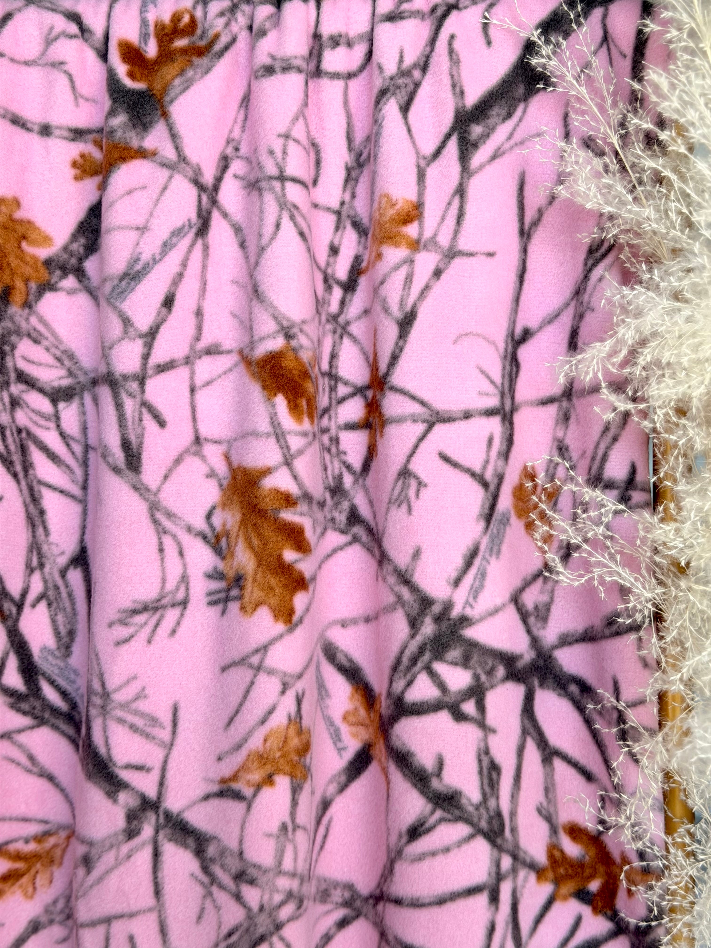 (POLAR FLEECE) PINK WOODLAND CAMO