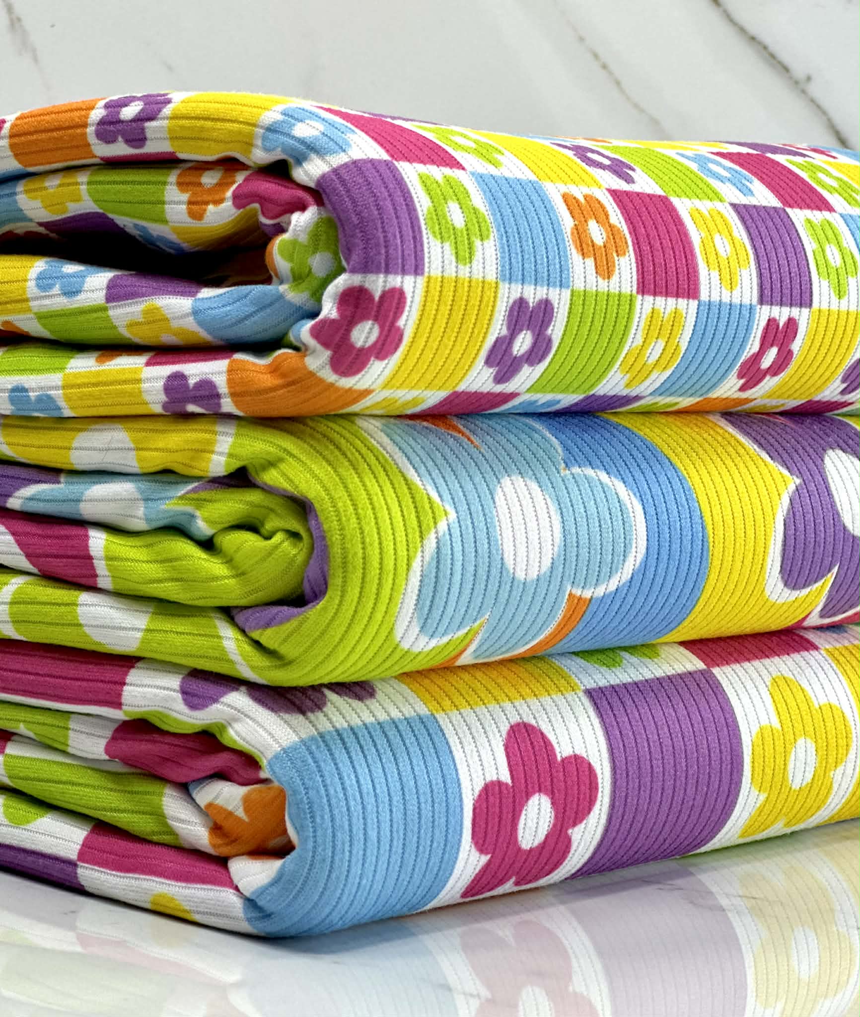 (4X2 YUMMY RIB) MEDIUM BRIGHT COLORFUL FLOWERS AND CHECKERED PATTERN (3)