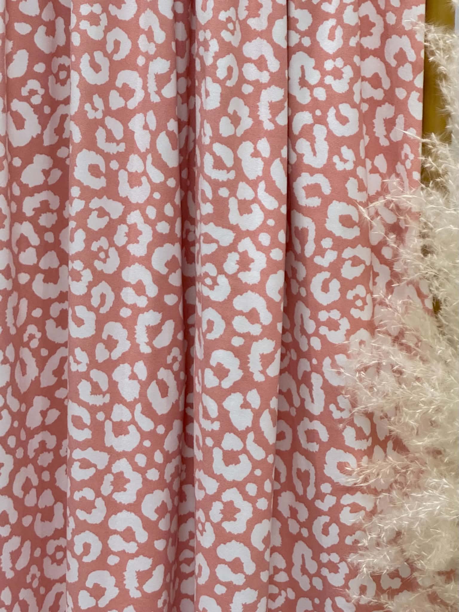 (DBP) WHITE LEOPARD ON BLUSH