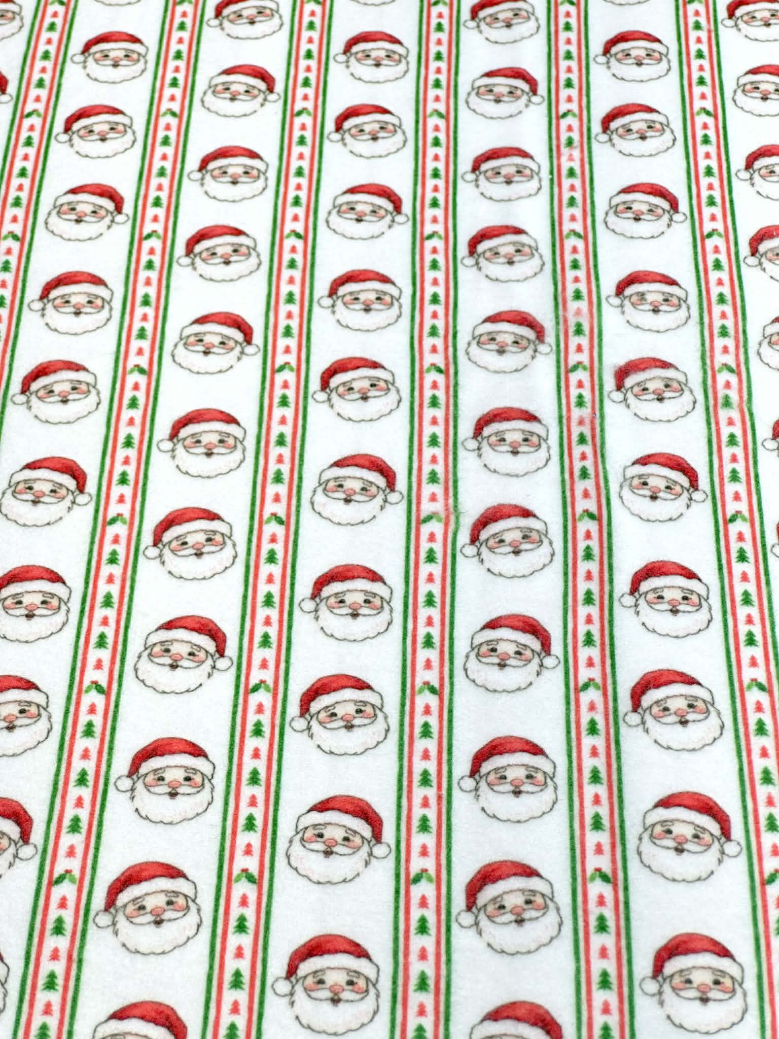 (BRUSHED SWEATER KNIT) SANTA CLAUS PATTERN ON OFF WHITE