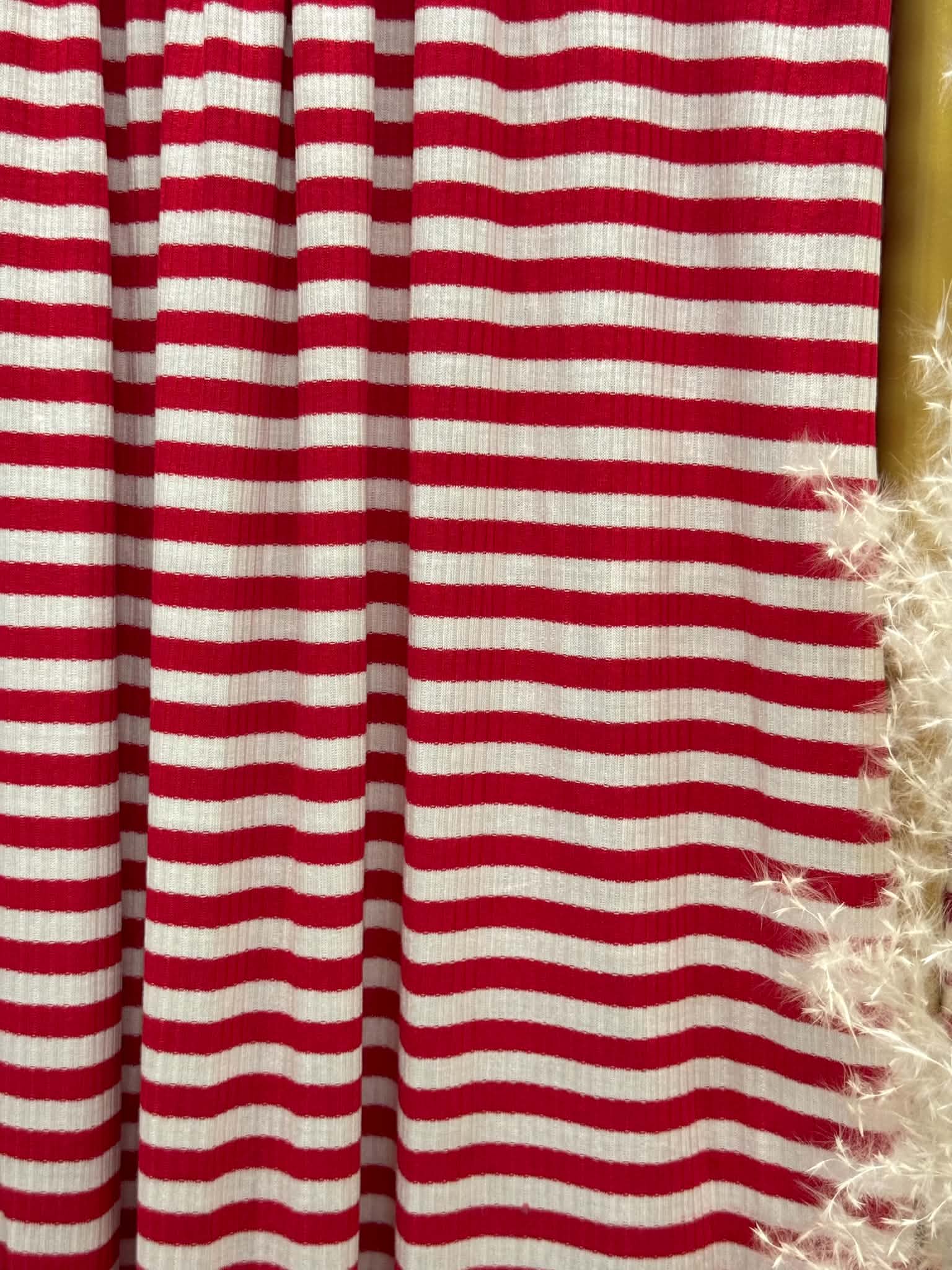 (4X2 RIB) RED AND OFF WHITE STRIPES