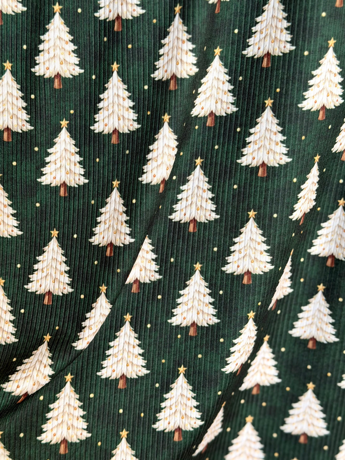(4X2 YUMMY RIB) VINTAGE CHRISTMAS PINES ON EVERGREEN