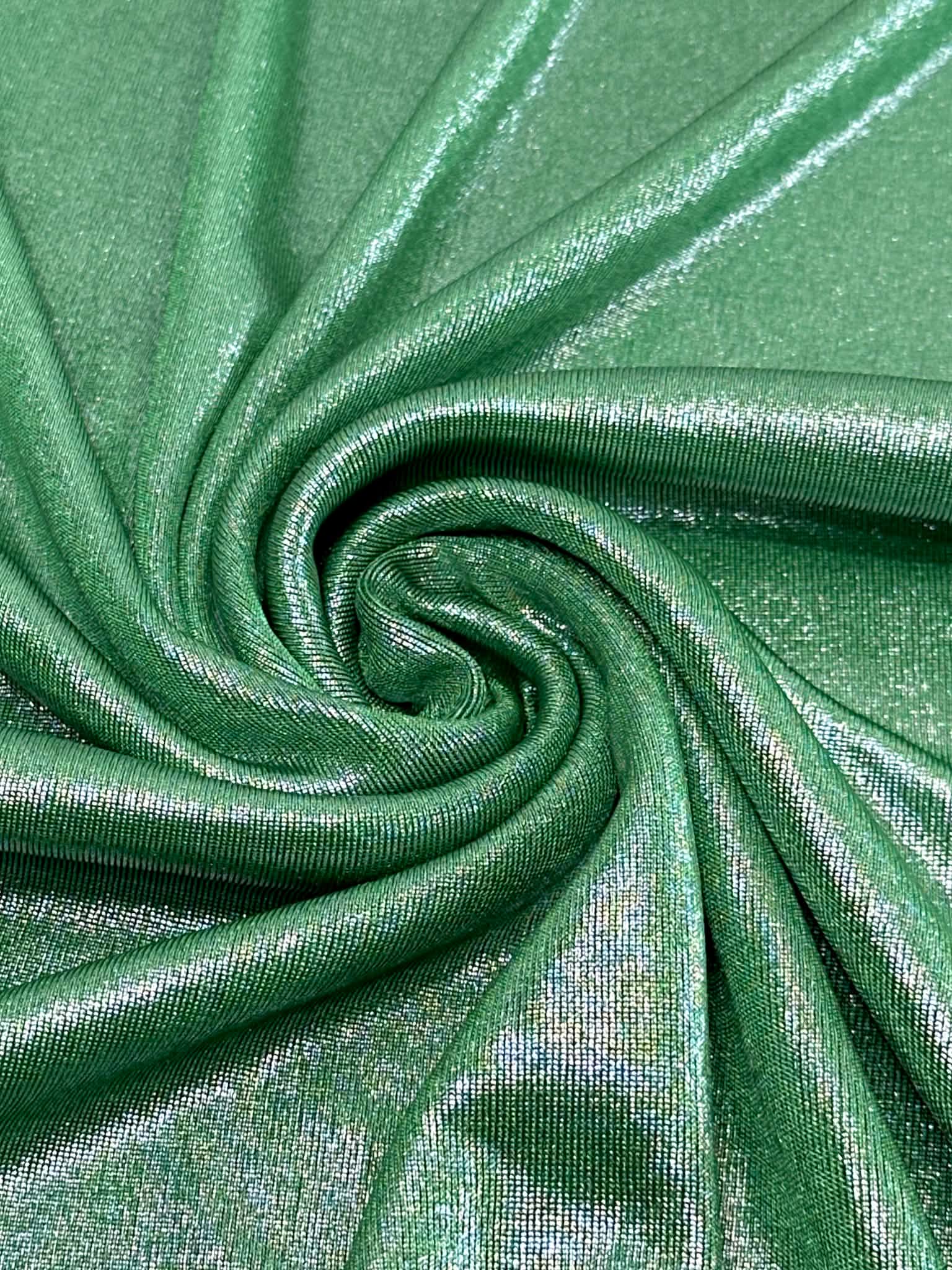 (KNIT) SHIMMER ON GREEN