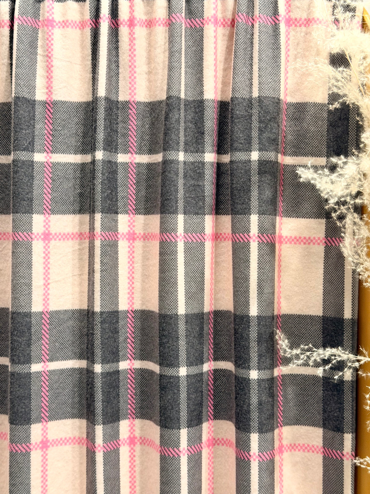 (BRUSHED SWEATER KNIT) PINK, GRAY AND WHITE PLAID