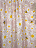 (MINKY) BEES & DAISYS ON SOFT PINK