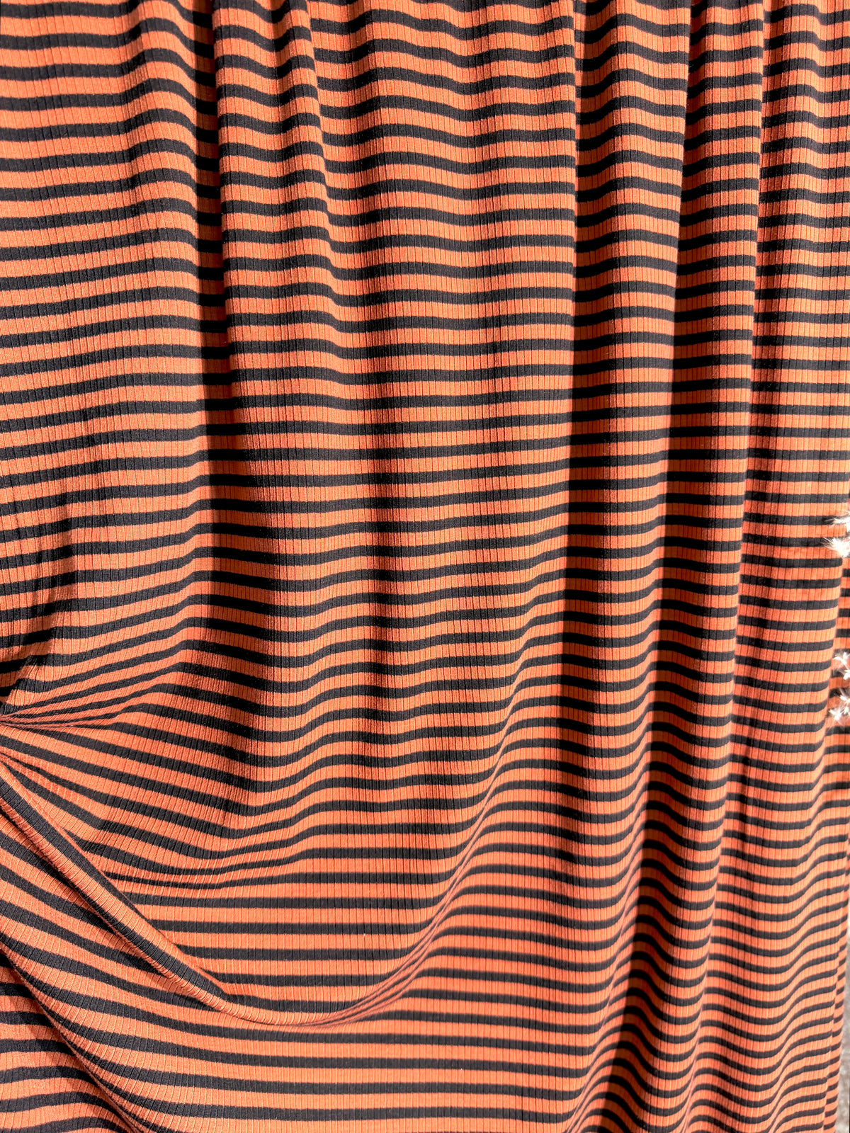 (4x2 YUMMY RIB) BLACK STRIPES ON COPPER