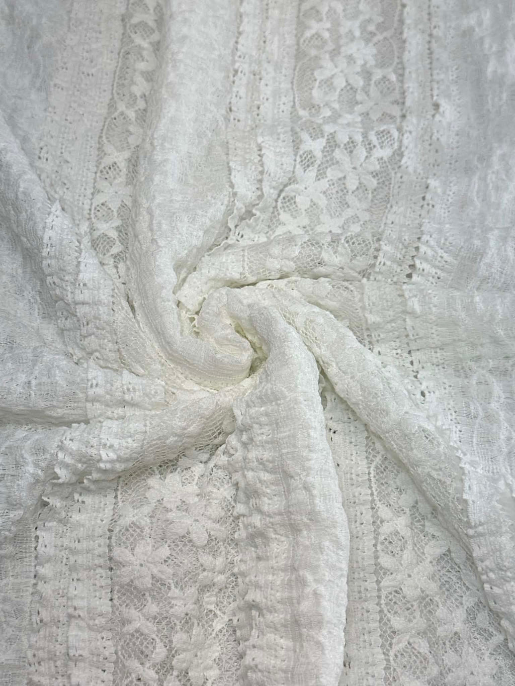 (RUFFLE LACE) IVORY FLORAL
