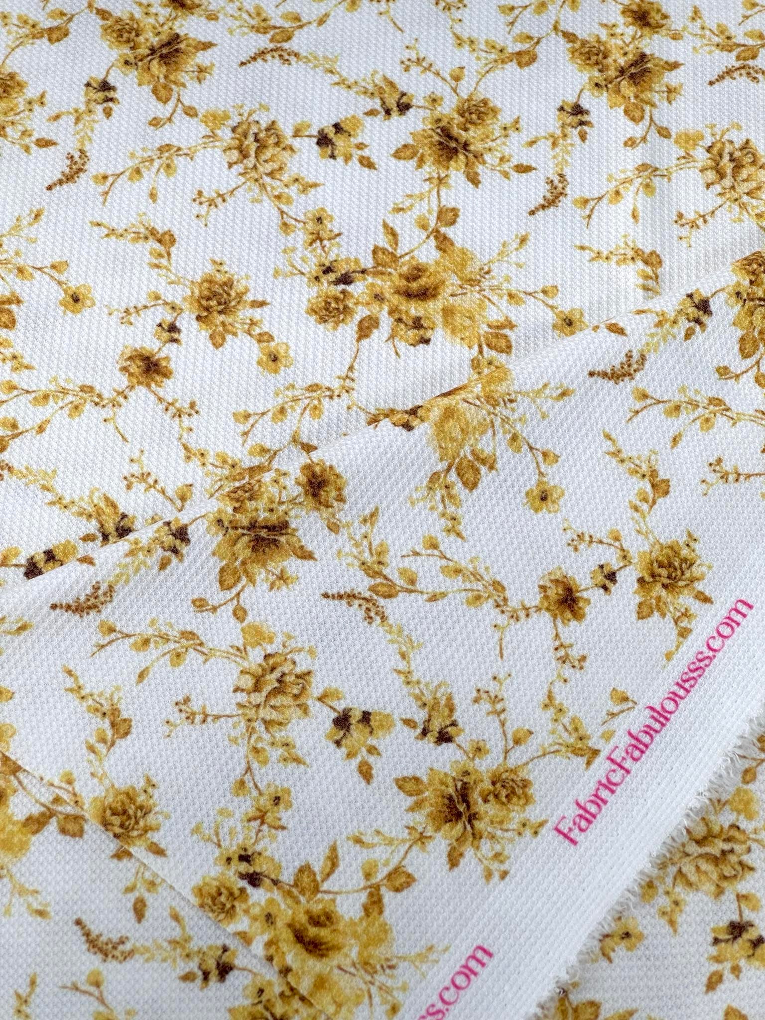 (THERMAL) VINTAGE GOLD FLOWERS ON OFF WHITE