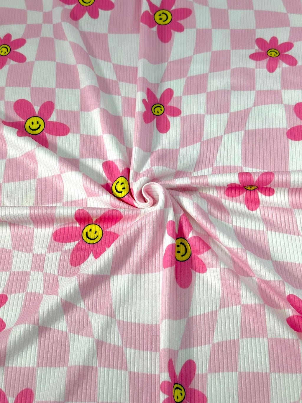 (4x2 YUMMY RIB) Pretty Pink, Yellow Happy Face Flowers On Light Pink Checkered Wave