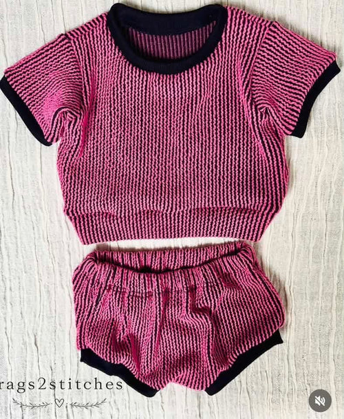 (2-TONE URBAN) BARBIE PINK ON BLACK