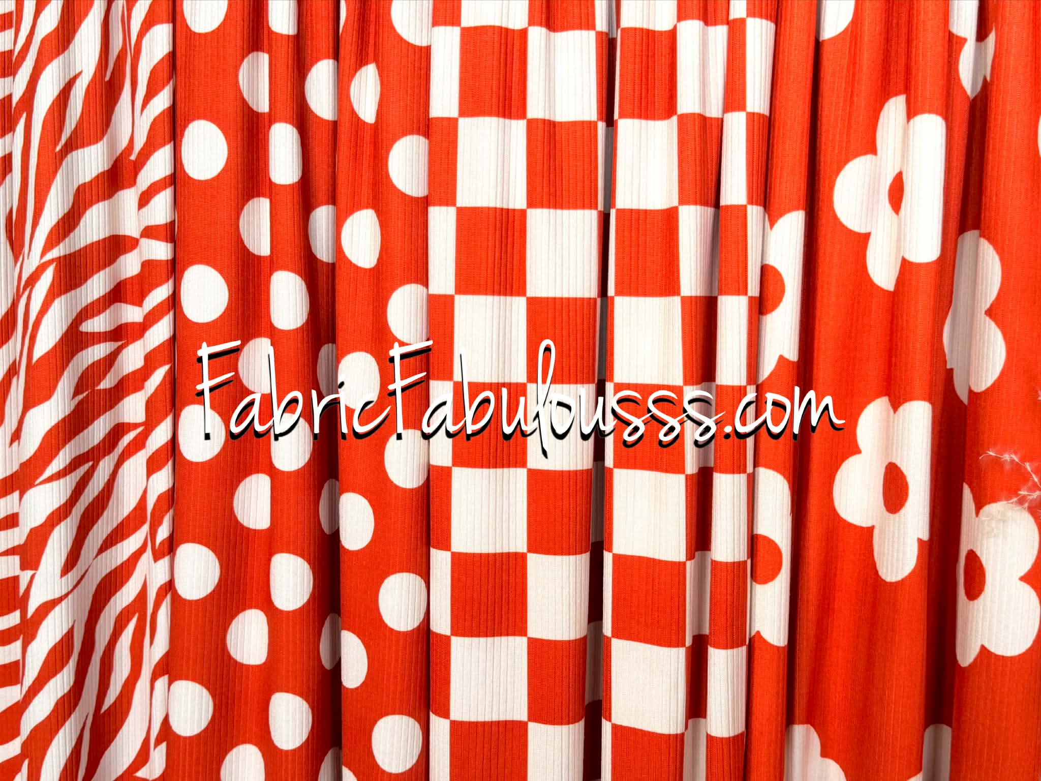 (4X2 YUMMY RIB) CREAM AND RUST MEDIUM CHECKERED