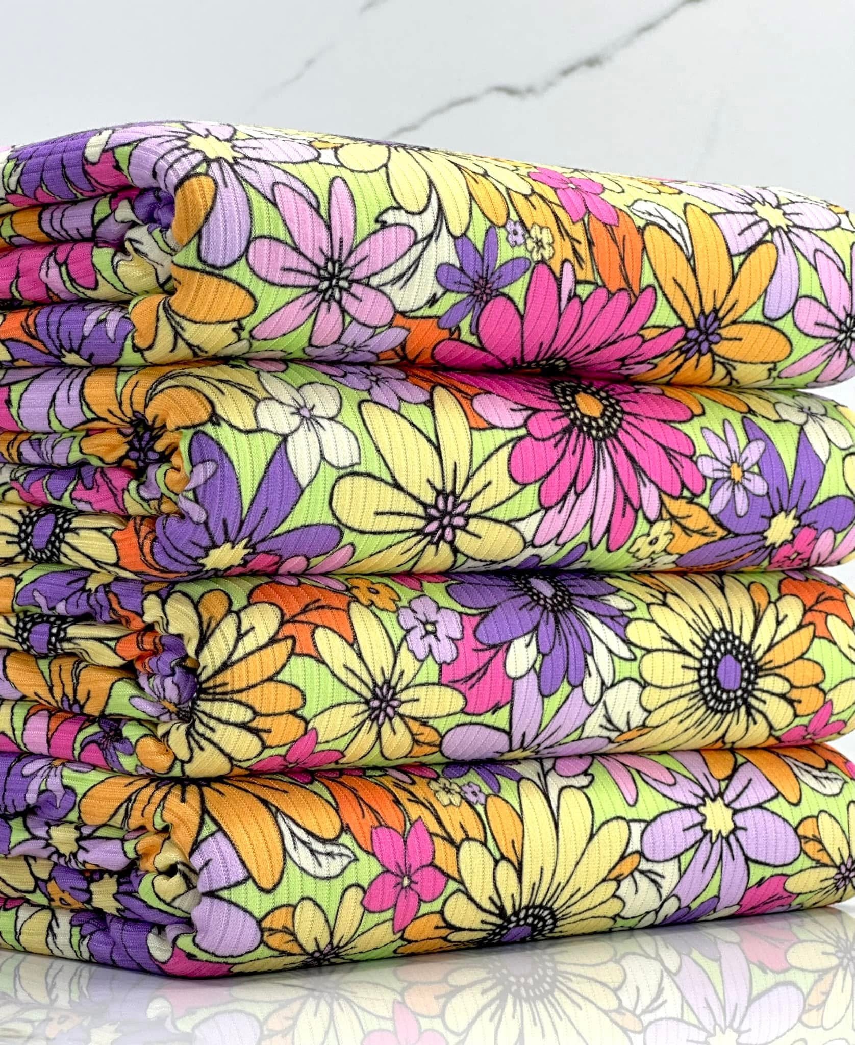 (YUMMY RIB) YELLOW, PURPLE, LILAC AND FUCHSIA FLOWERS ON LIME