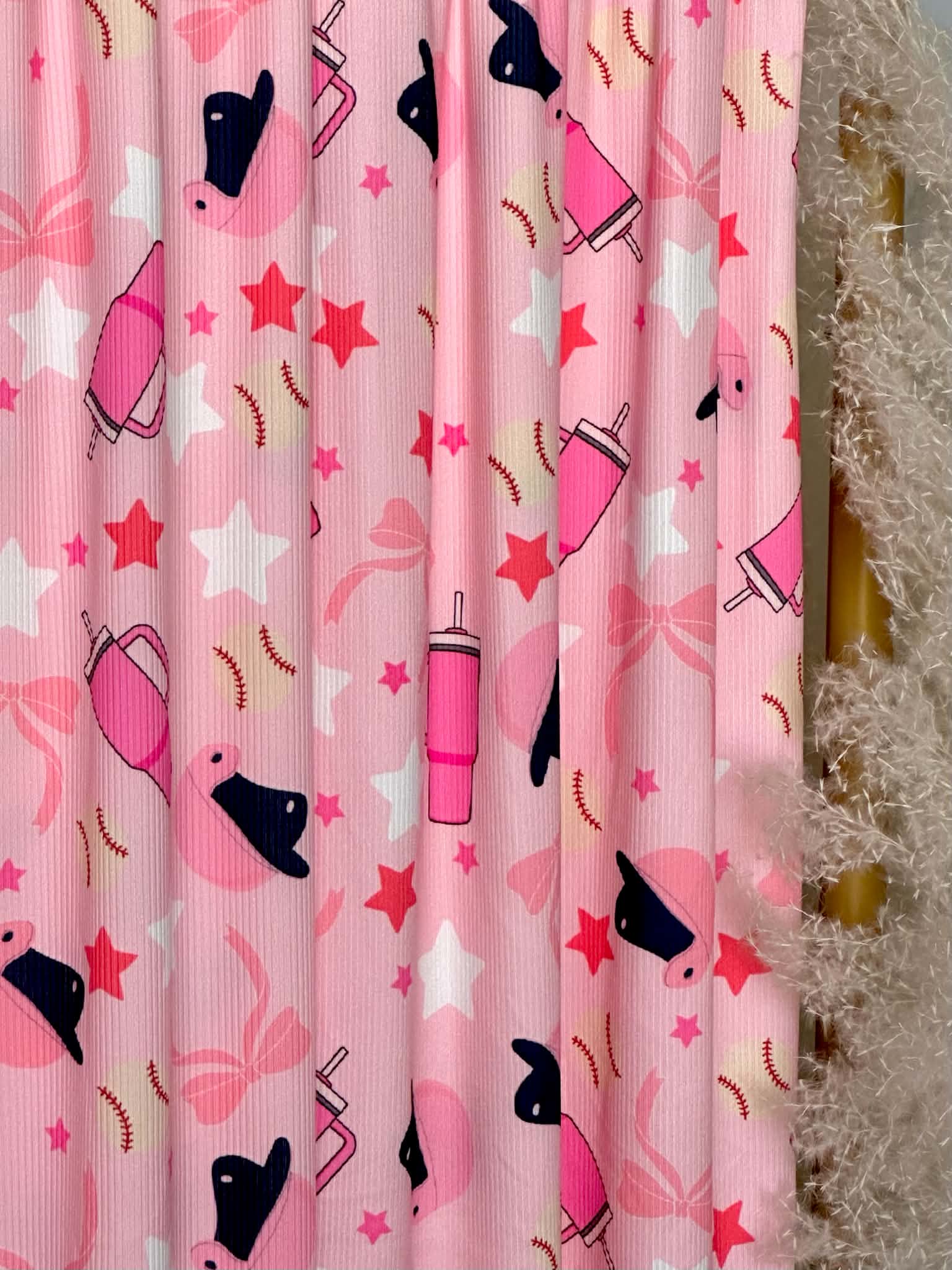 (2X2 YUMMY RIB) PINK BATTTING HELMETS AND (1)