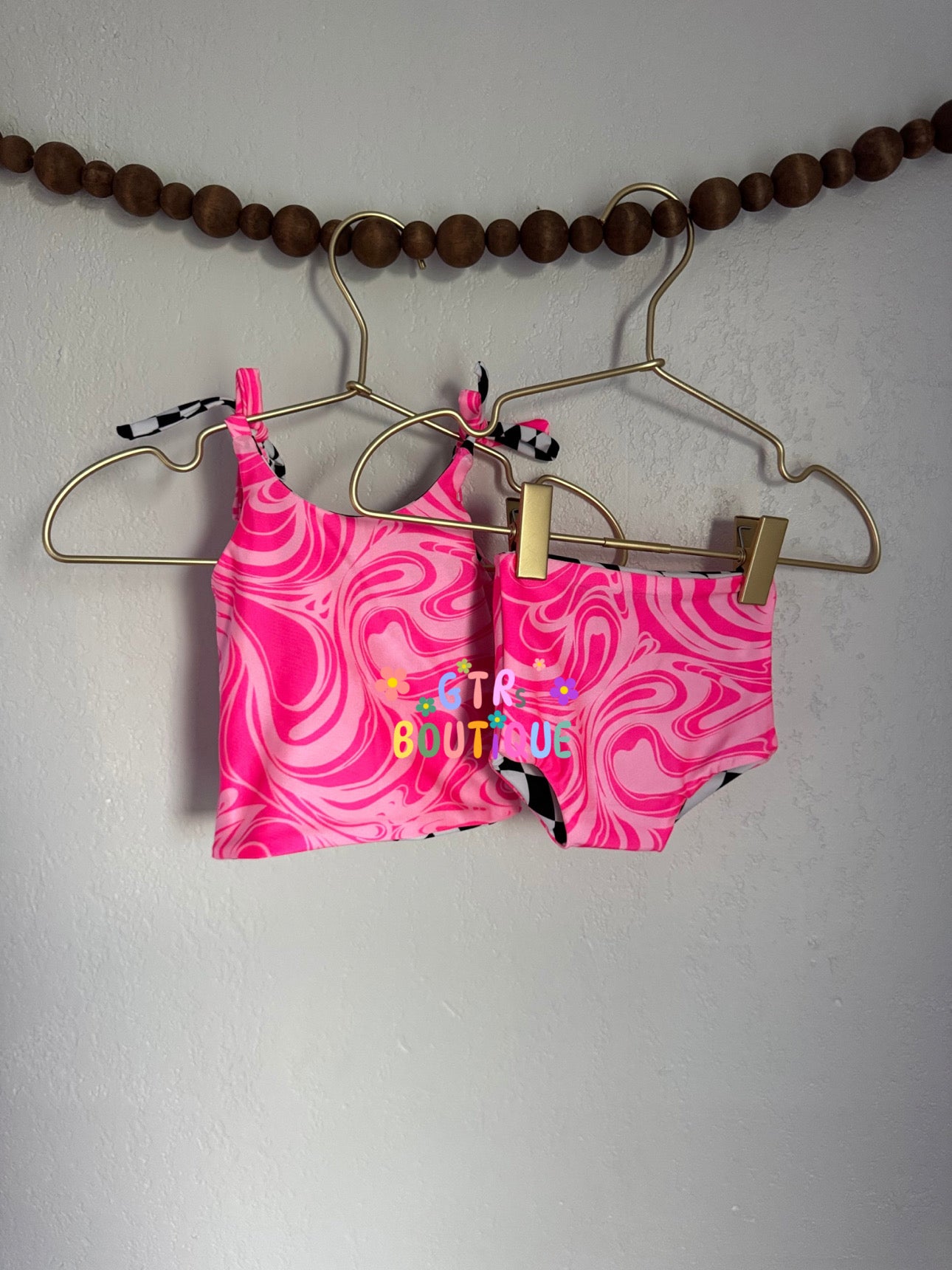 (SWIM) LIGHT PINK SWIRLS ON HOT PINK