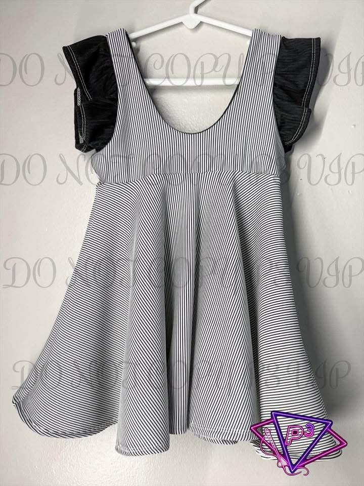 (RIB KNIT) WHITE AND BLACK