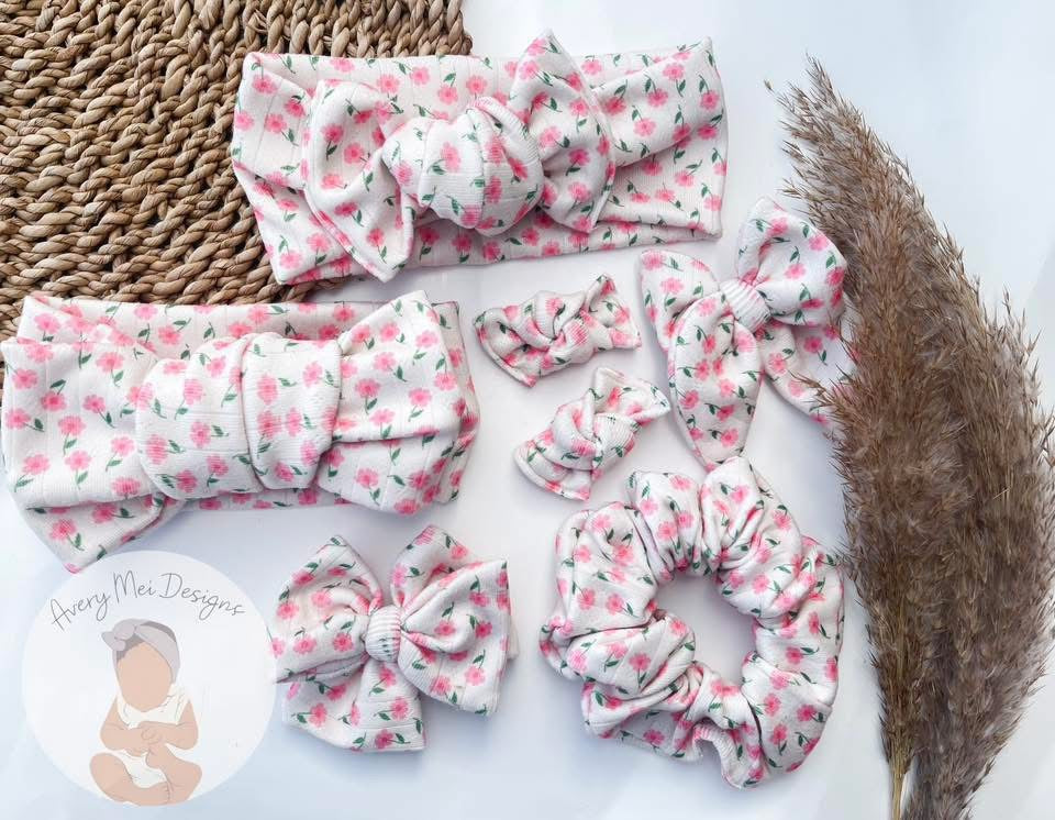 (POINTELLE RIB) TINY PINK FLOWERS ON CREAM (4)