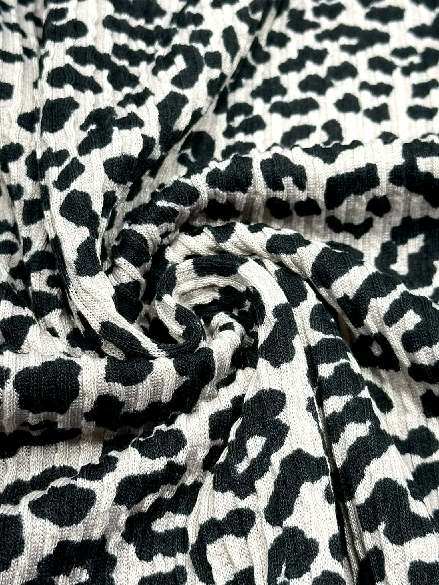 (URBAN RIB) BLACK LEOPARD ON MOCHA (1)