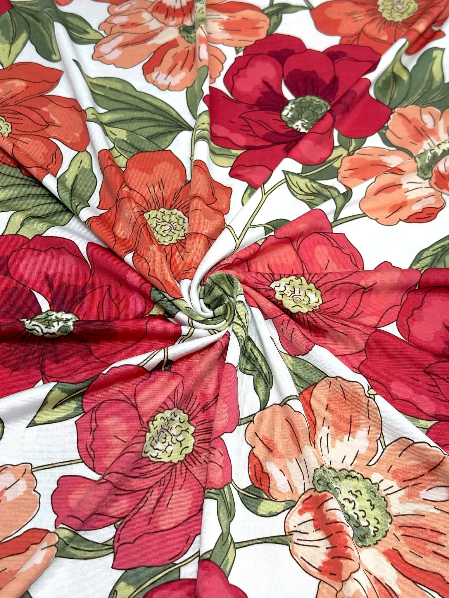 (ITY) RED AND ORANGE BIG FLOWERS ON OFF WHITE