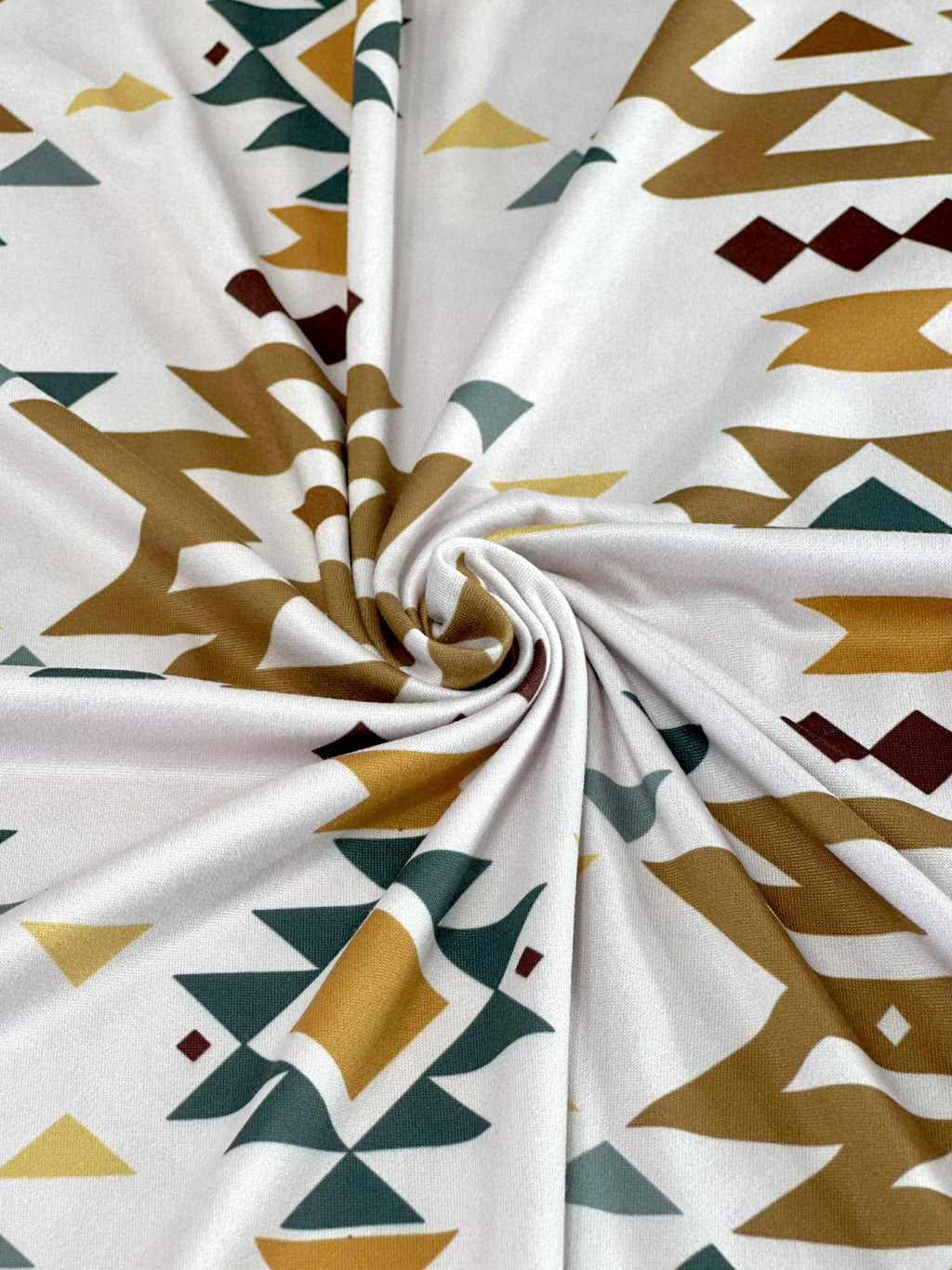 (DBP) BIG AZTEC PRINT ON IVORY