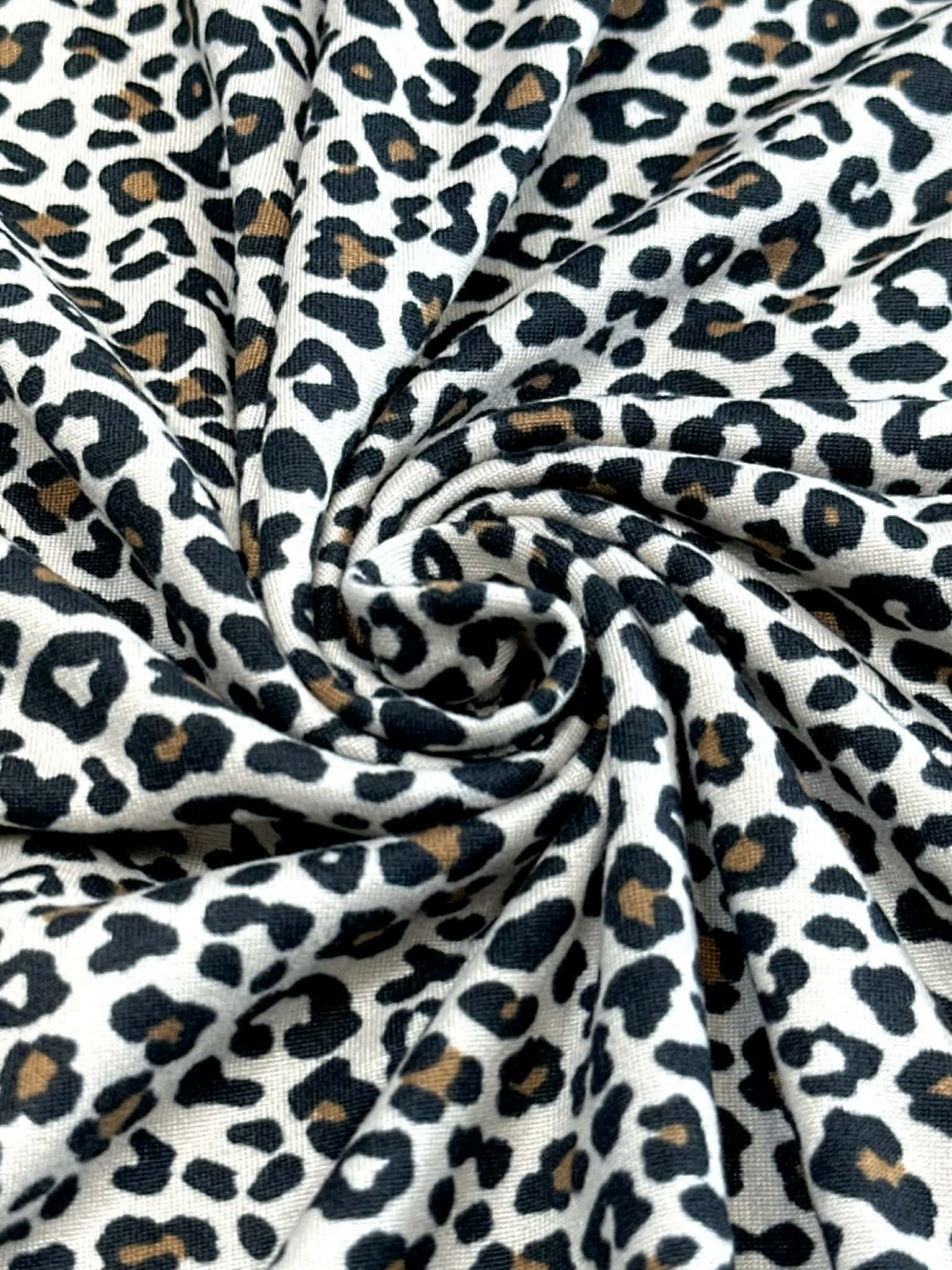 (DBP) TINY CARAMEL CHEETAH ON TAUPE