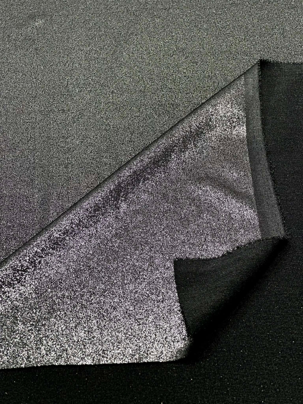 (KNIT) SILVER SHIMMER ON BLACK (1)