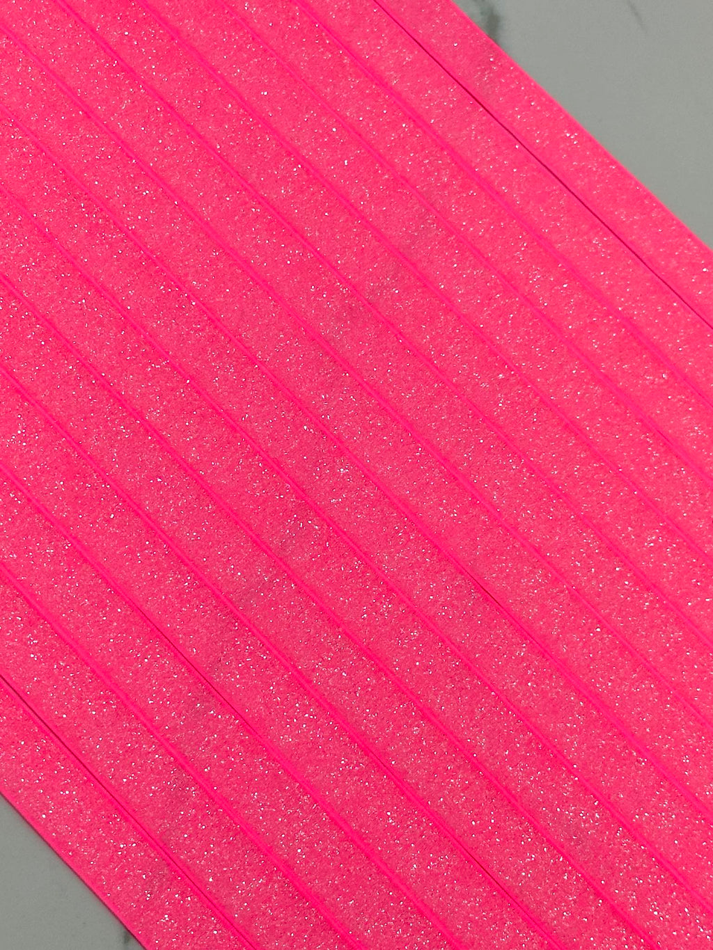 (TRIM) 5/8 ELASTIC NEON PINK SHIMMER