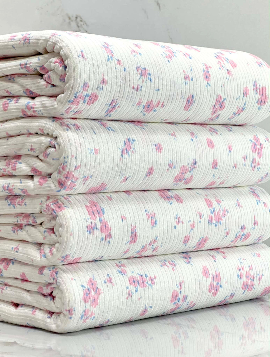 (4X2 YUMMY RIB) PINK AND BLUE TINY FLOWERS ON OFF WHITE