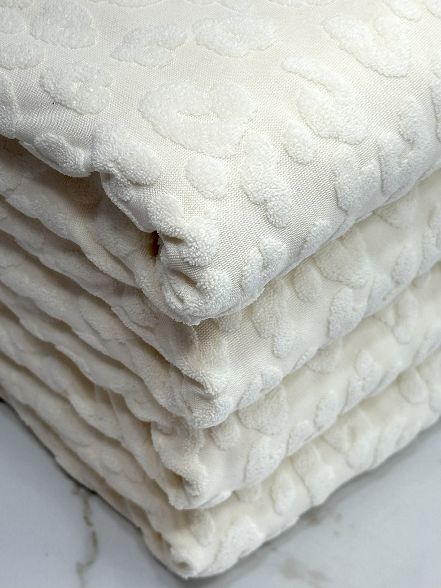(TOWEL) IVORY LEOPARD