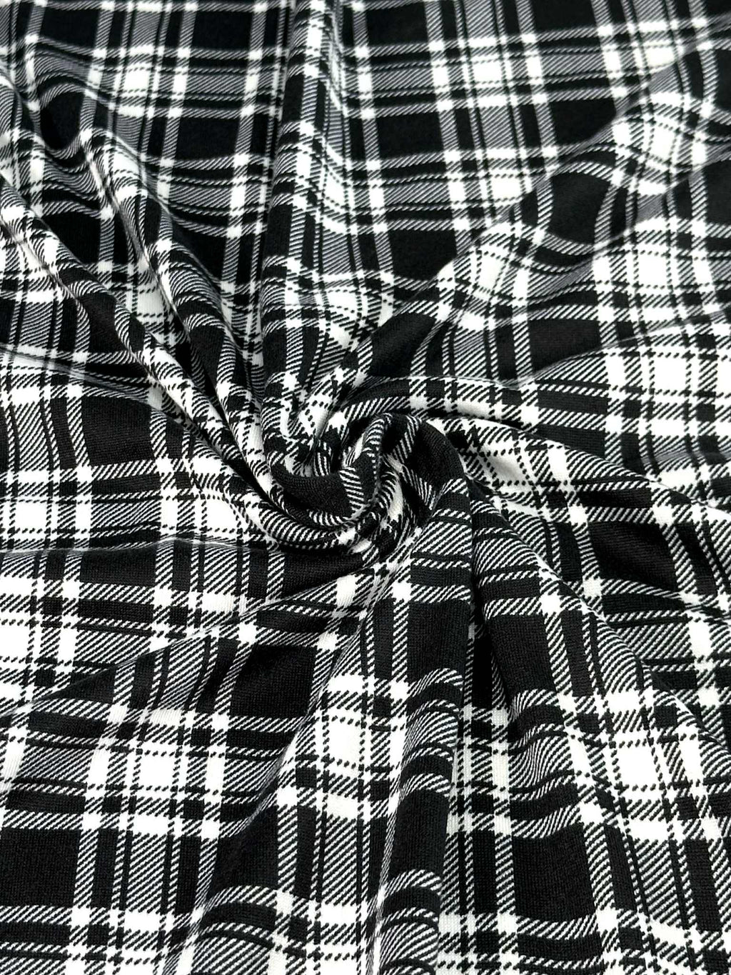 (DBP) BLACK AND OFF WHITE PLAID