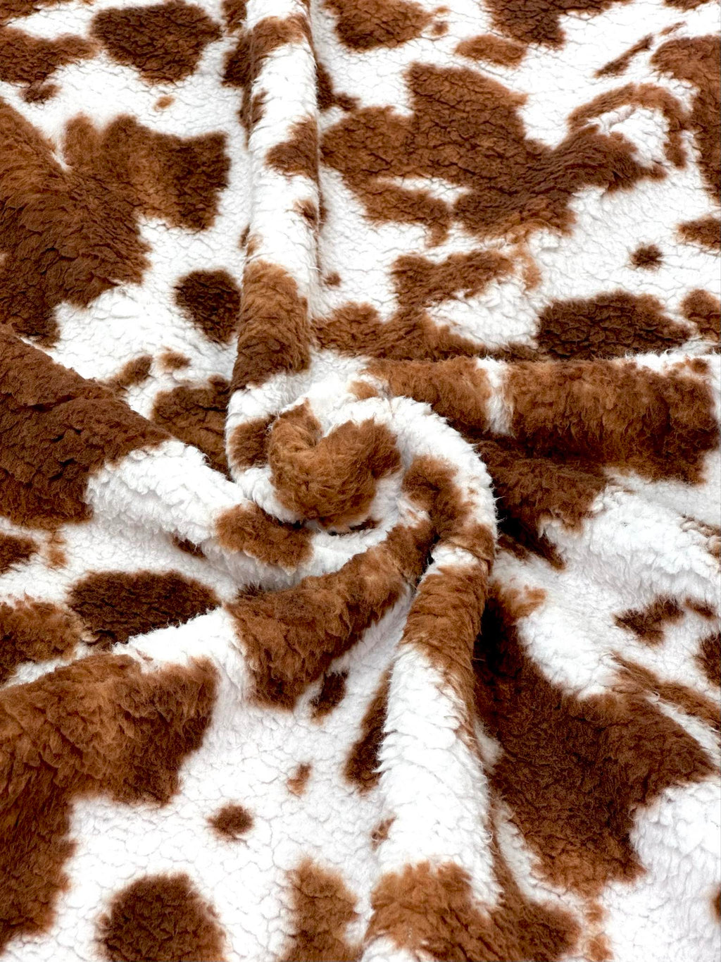 (SHERPA) BROWN COW PRINT ON OFF WHITE