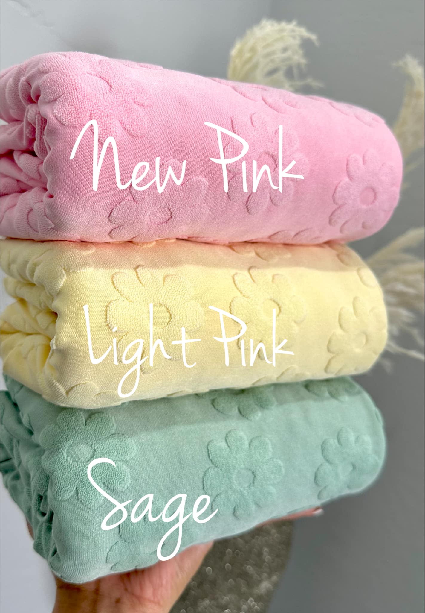 (TOWEL) SAGE DAISY FLOWERS
