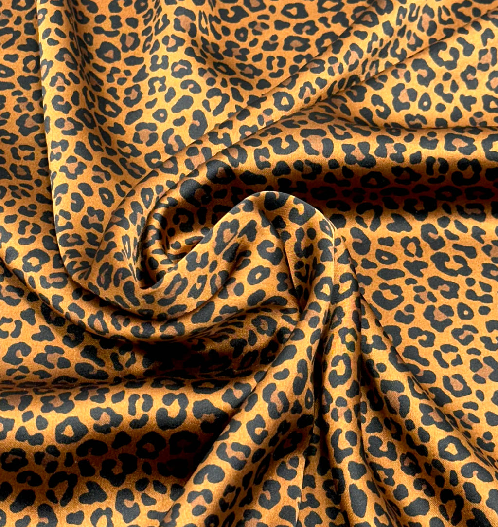 (SATIN) TINY BROWN CHEETAH ON CARAMEL