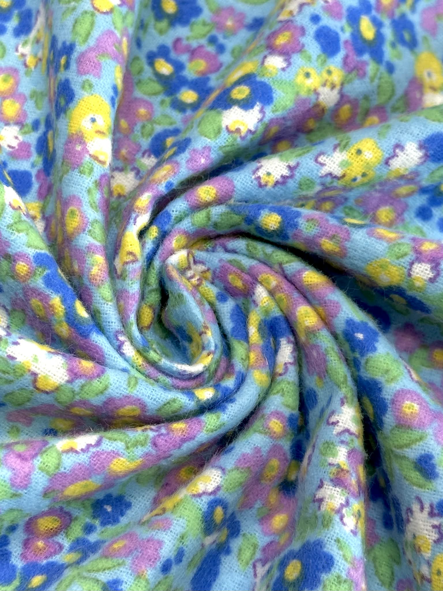 (FLANNEL COTTON) FLORAL PATTERN ON BLUE