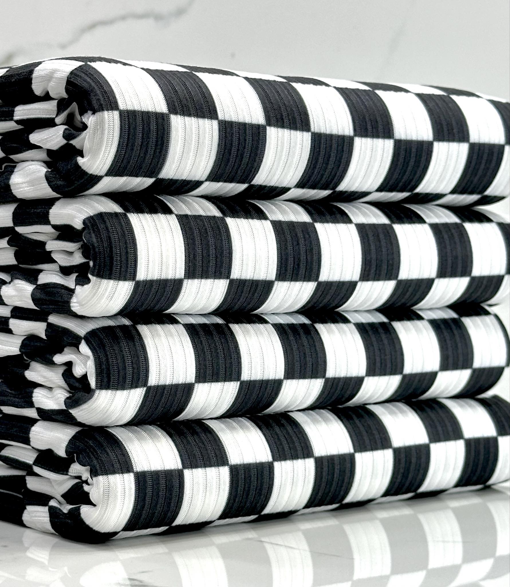 (4x2 YUMMY RIB) BLACK AND OFF WHITE CHECKERED