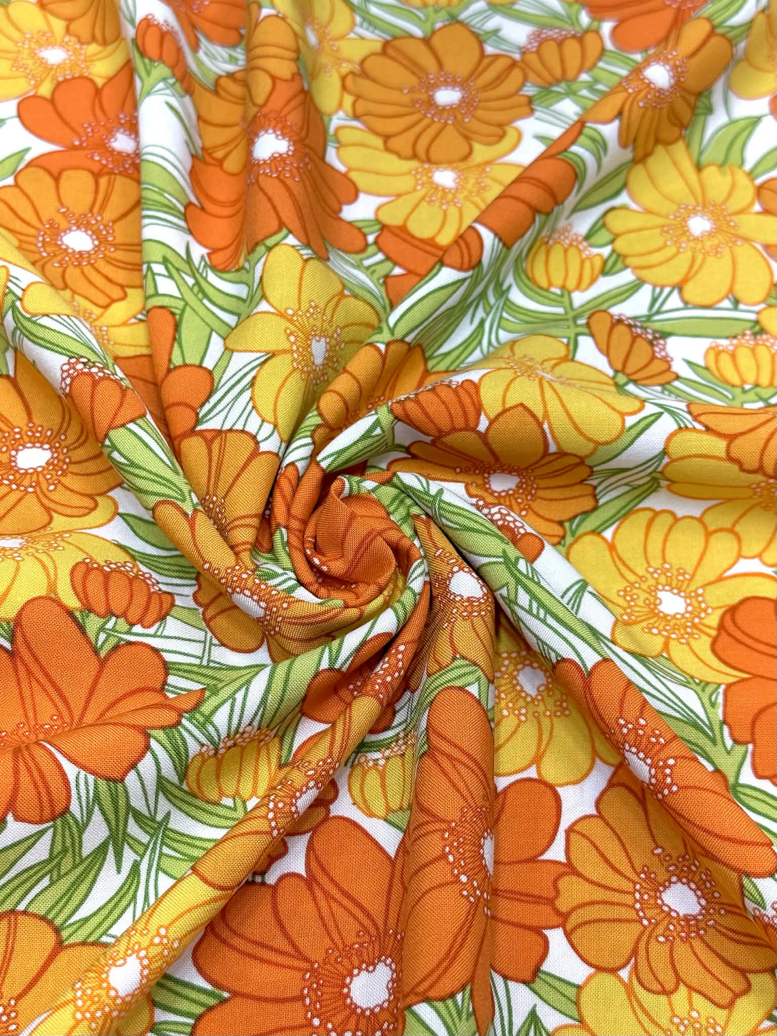 (WOVEN) ORANGE AND TANGERINE FLOWERS ON OFF WHITE