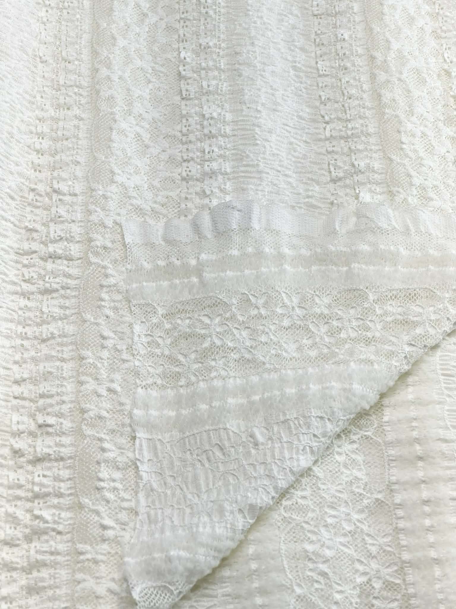 (RUFFLE LACE) OFF WHITE FLORAL